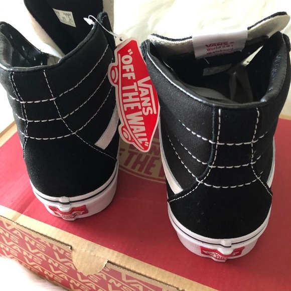 Vans - Picture 3 of 3